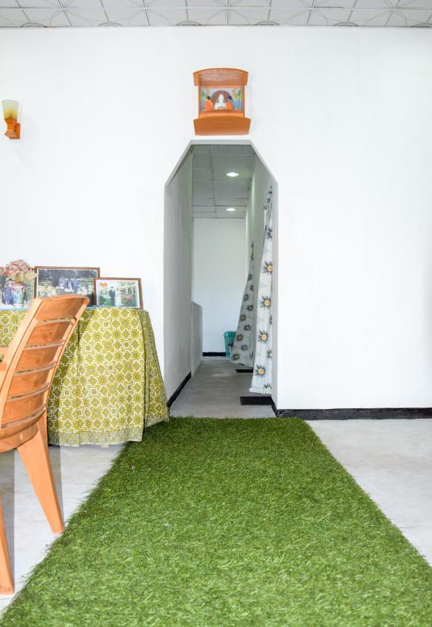 Tharaka Homestay Weligama Buitenkant foto